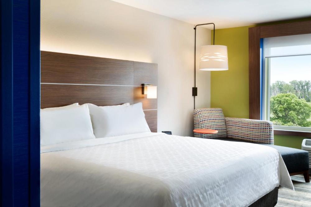 King Suite - Communication Accessible interior